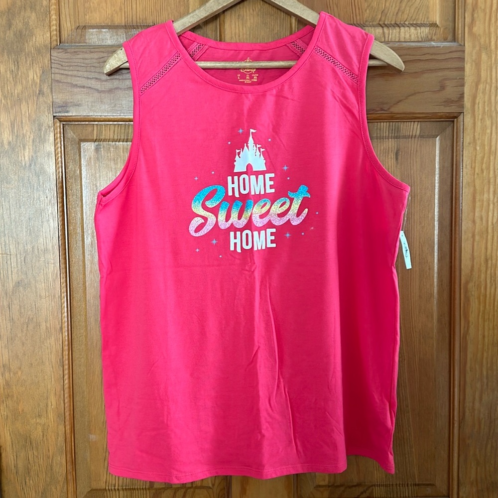 Disney Parks NWT women’s sleeveless top. Sz L